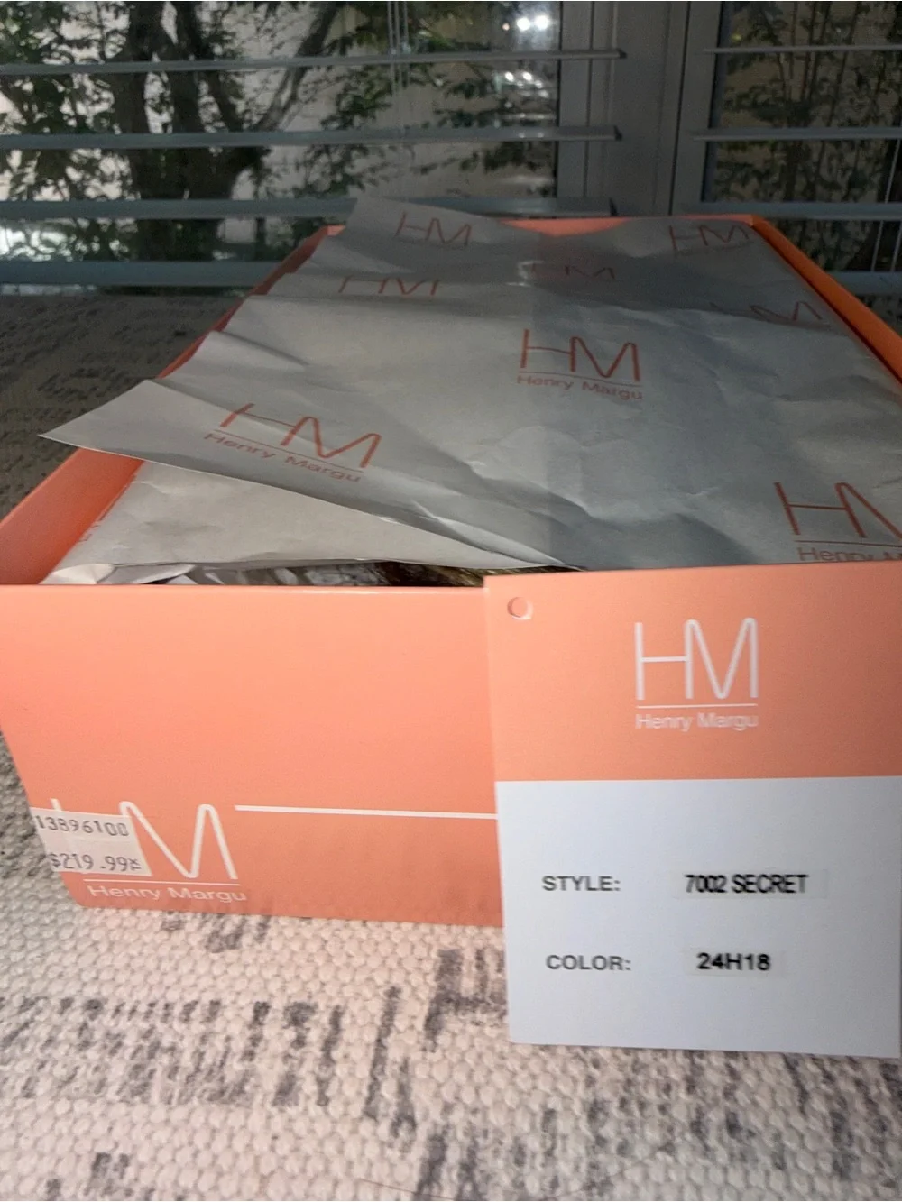 Henry Margu Light Ash Brown with gold blonde highlights 24H18 Topper